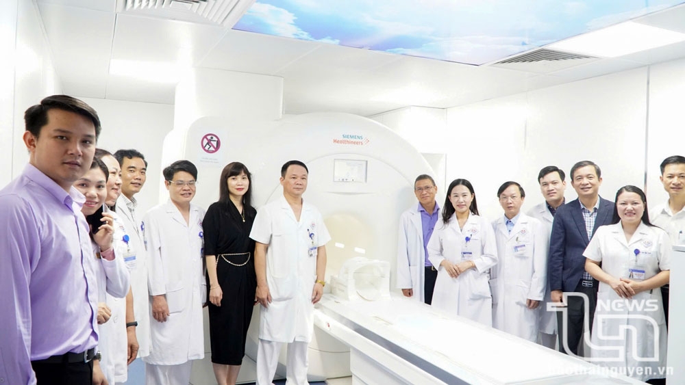 Năm 2024 và đầu năm 2025, Bệnh viện Trung ương Thái Nguyên đã đưa vào sử dụng 1 máy chụp cắt lớp vi tính SOMATOM go.Now (máy chụp thế hệ mới của Đức) và 2 máy chụp cộng hưởng từ MRI 1.5 Tesla.